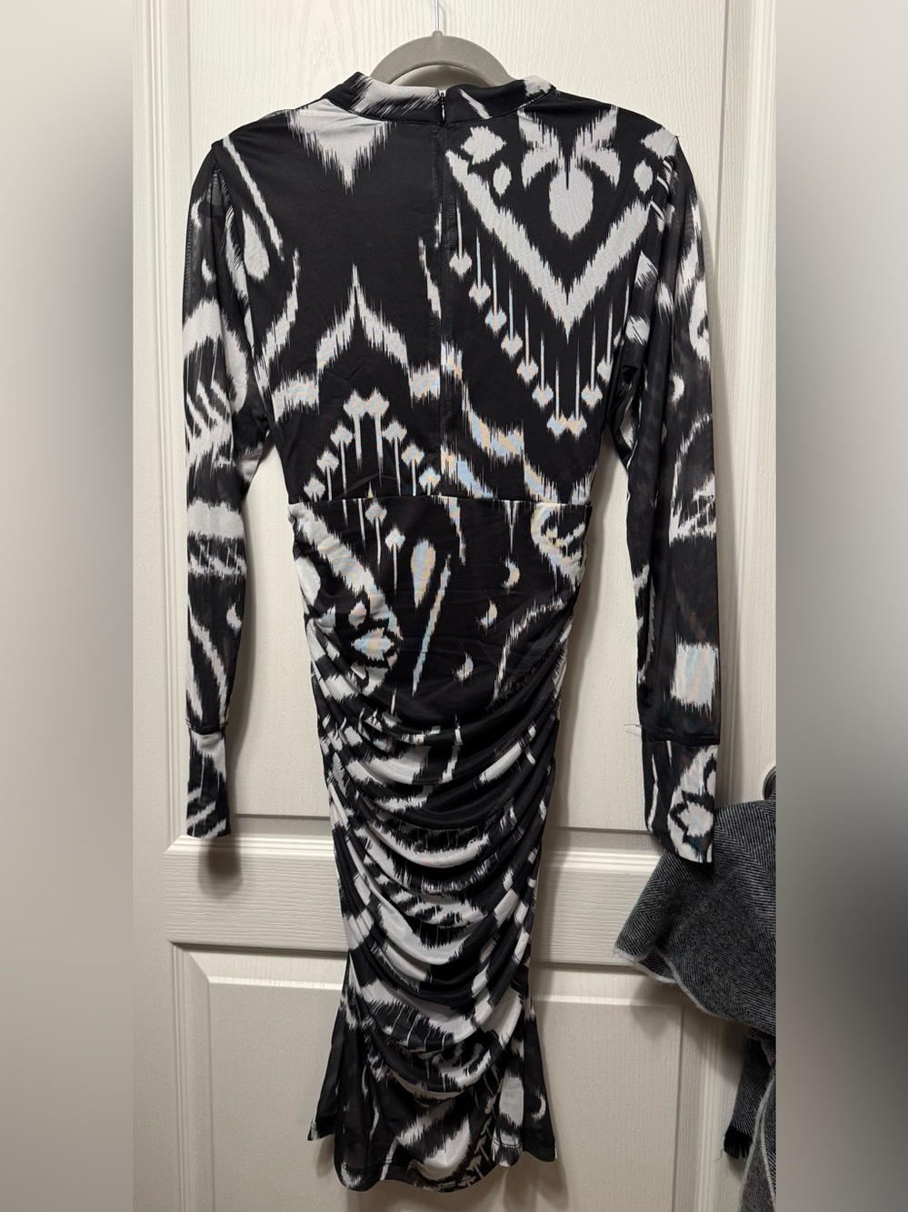 Farm Rio Ruched printed stretch-tulle dress size M - Picture 4 of 5